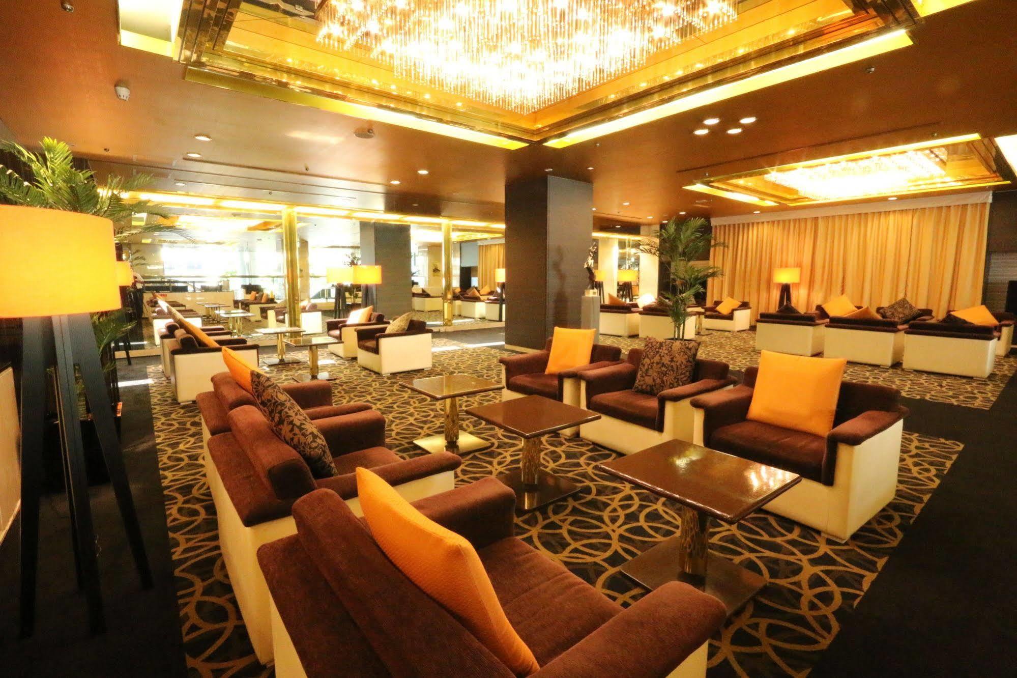 Hotel Apa Komatsu Grand